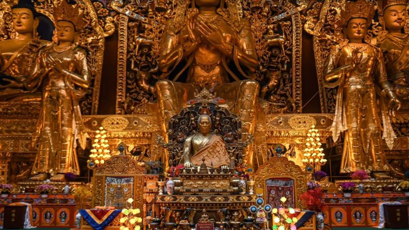 Những bức tượng mang gi&aacute; trị nghệ thuật v&agrave; t&acirc;m linh cao