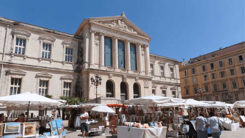 Place du Palais trong các địa điểm du lịch ở Pháp