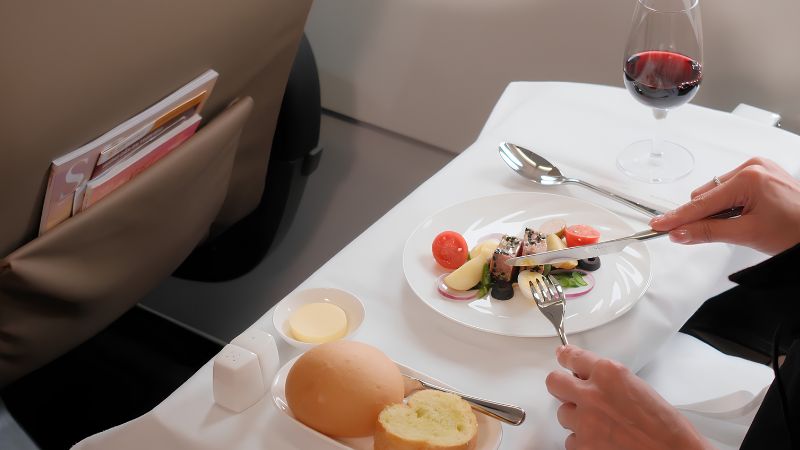 Trải nghiệm ẩm thực Á - Âu trên chuyến bay Sun PhuQuoc Airways