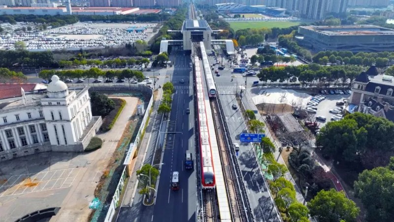 Metro là phương tiện di chuyển tiết kiệm ở Vô Tích