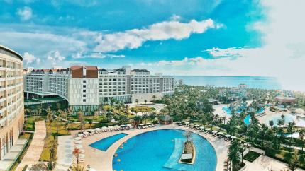 Combo 3N2Đ Vinoasis Phú Quốc 5* + Vui chơi VinWonders&Safari + Đón tiễn sân bay