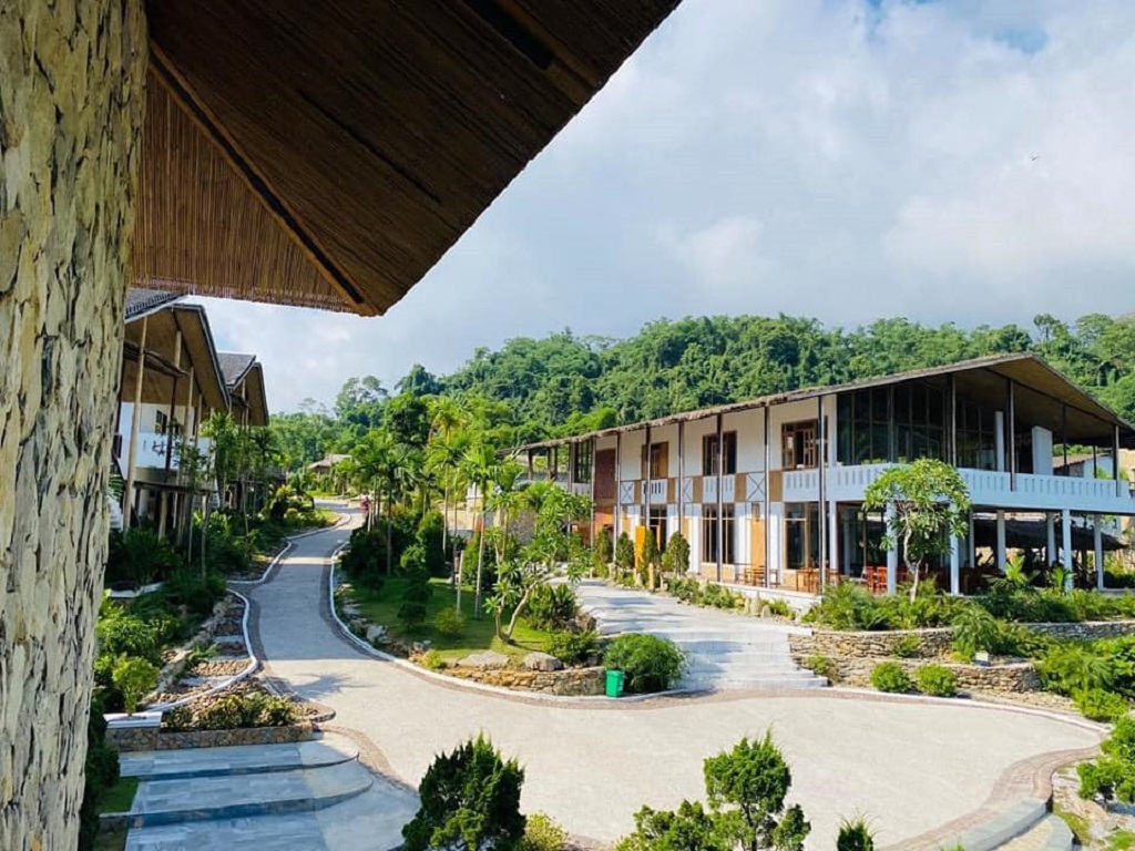 Bakhan Village Resort Hòa Bình