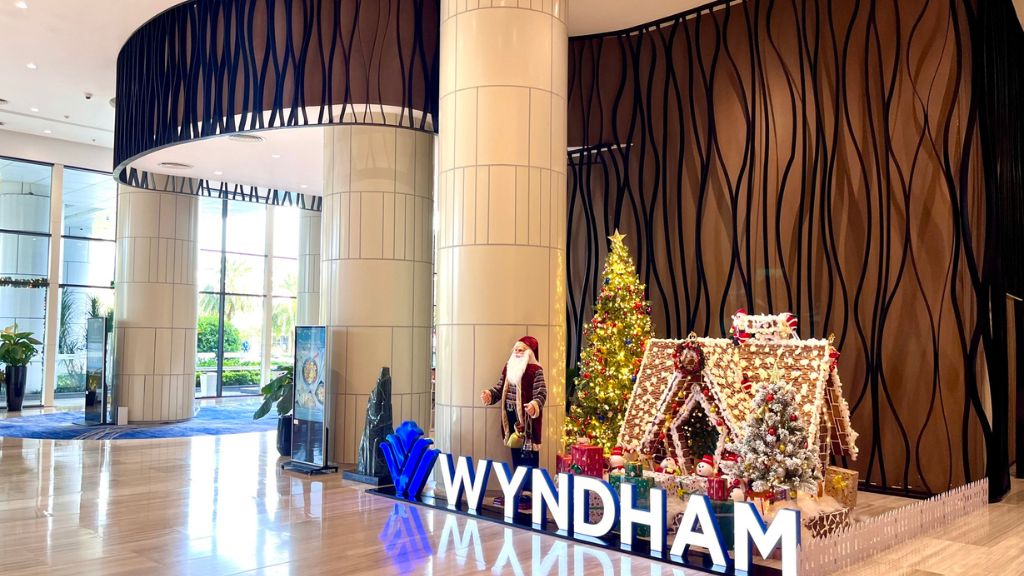 Khách sạn Wyndham Grand Phú Quốc