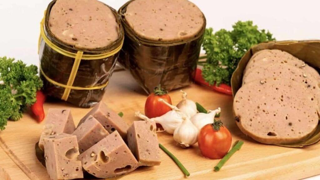Mua sắm đặc sản Đà Nẵng làm quà