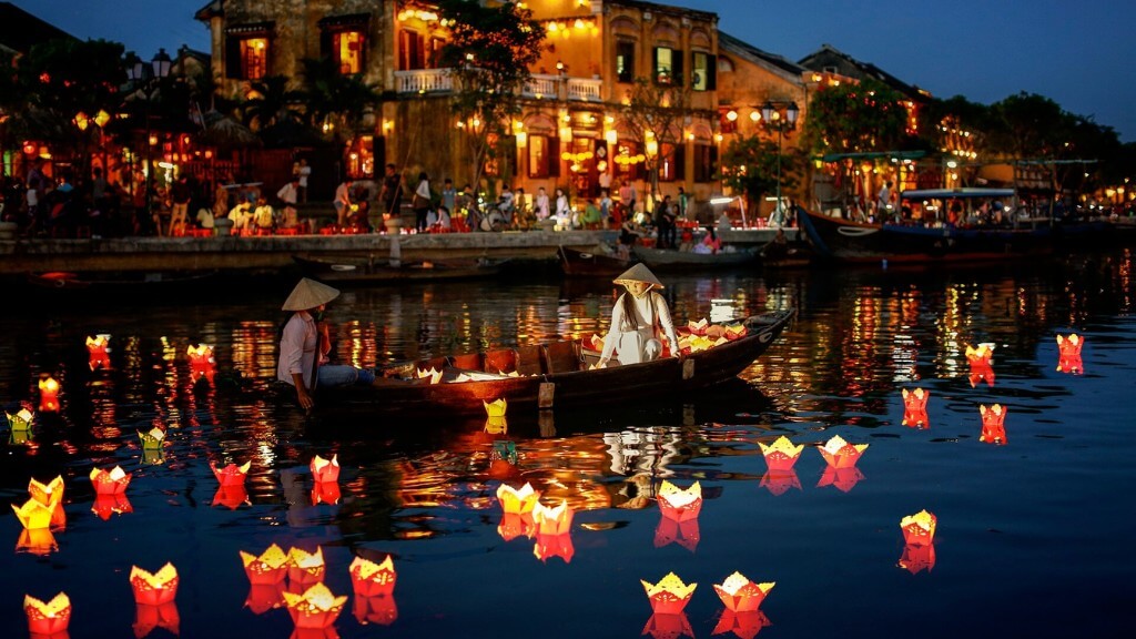 Thả hoa đăng trên sông Hoài