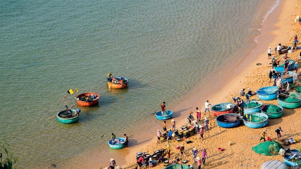 Tìm hiểu văn hóa tại làng chài ven biển