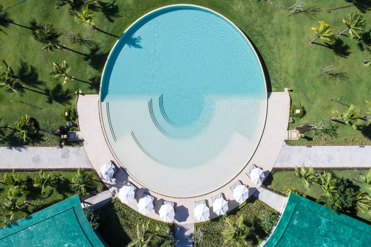 Bể bơi Fusion Resort Phú Quốc