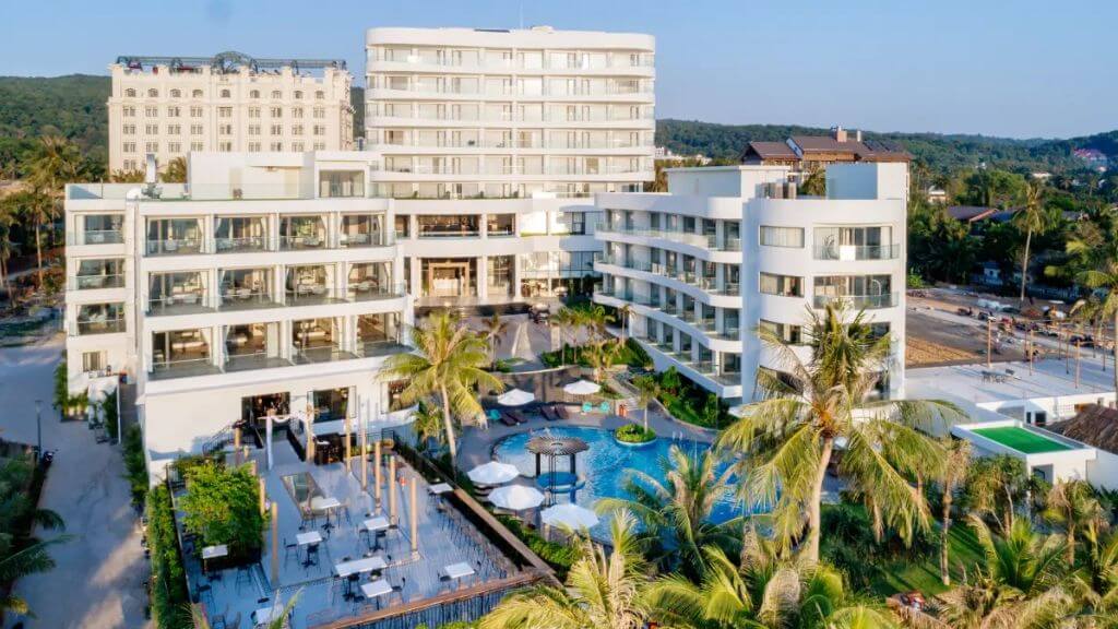 Sunset Beach Hotel Phú Quốc với vị trí sát biển