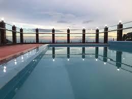 Bể bơi Khách sạn Royal Huy Tam Đảo