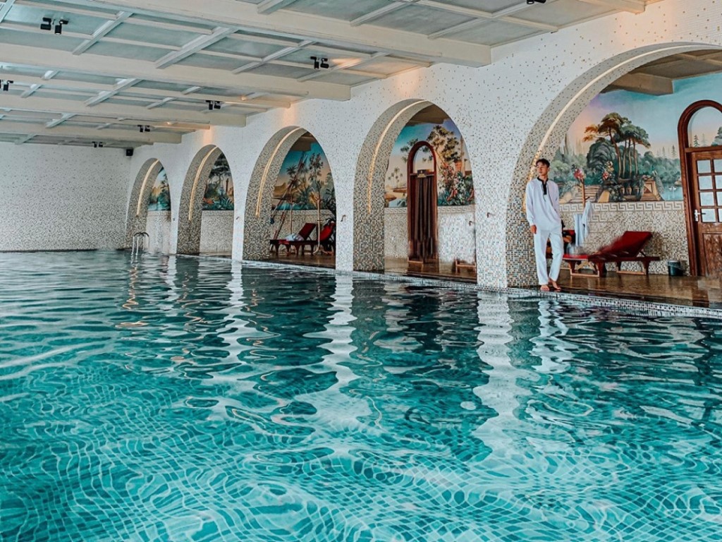 Bể bơi khách sạn Venus Tam Đảo