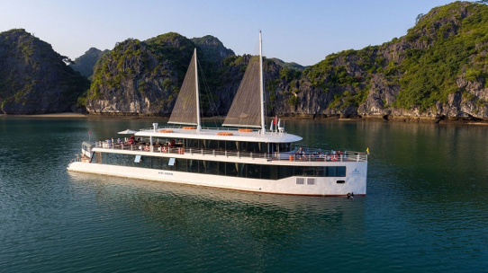 Du thuyền Jade Sails 1 ngày