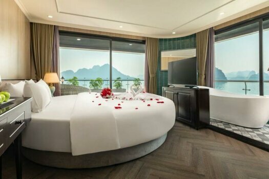 Honeymoon Suite