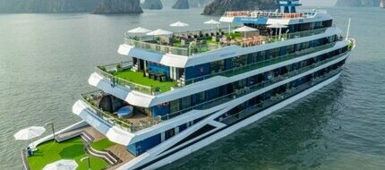 Bao quát tàu từ phía sau