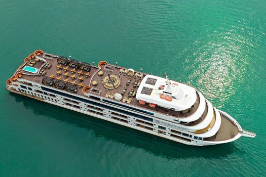 Du thuyền Ambassador trong ngày