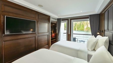 Executive Ambassador Balcony