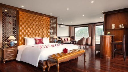 Aqua President Suite