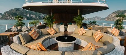 Sundeck & quầy bar