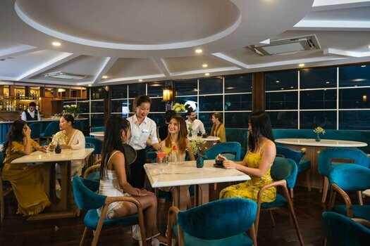 Du thuyền Catamaran 6 tiếng (Chuyến tối)