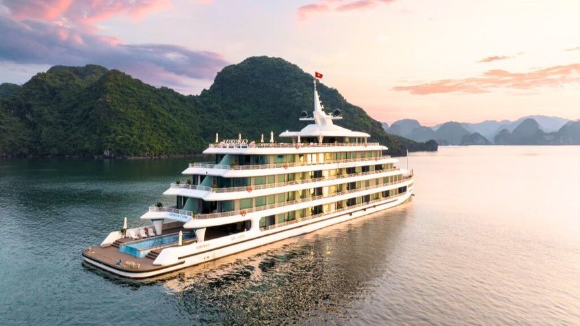 Du thuyền Catherine chất lượng chuẩn 5 sao