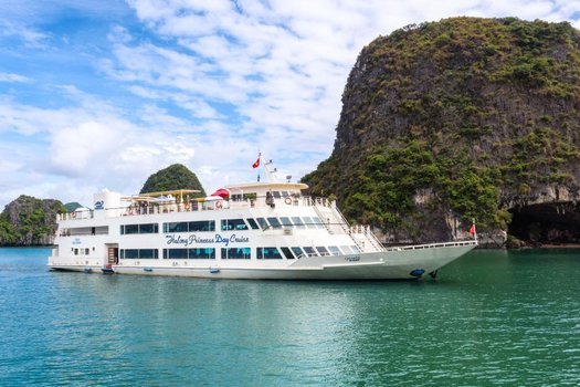 Du thuyền Hạ Long Princess trong ngày