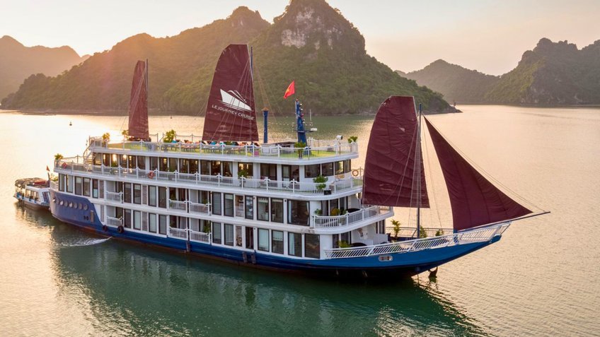 Du thuyền Le Journey Luxury