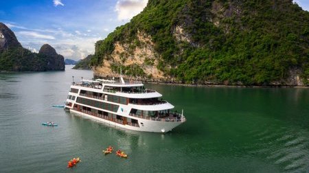 Du thuyền La Theatre Hạ Long