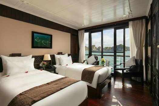 Deluxe Ocean Full View