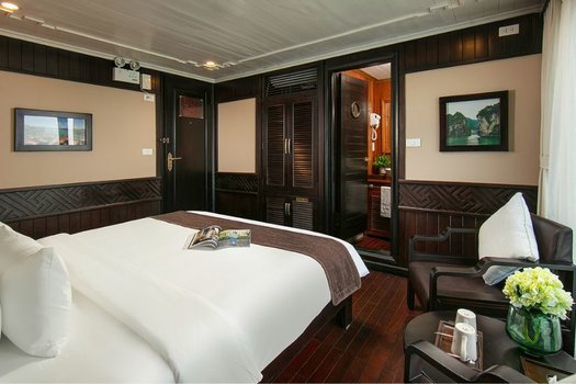 Premium Deluxe Ocean Full View