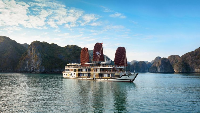 Du thuyền được thiết kế theo phong cách Đông Dương