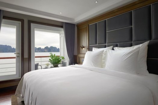Grand Balcony