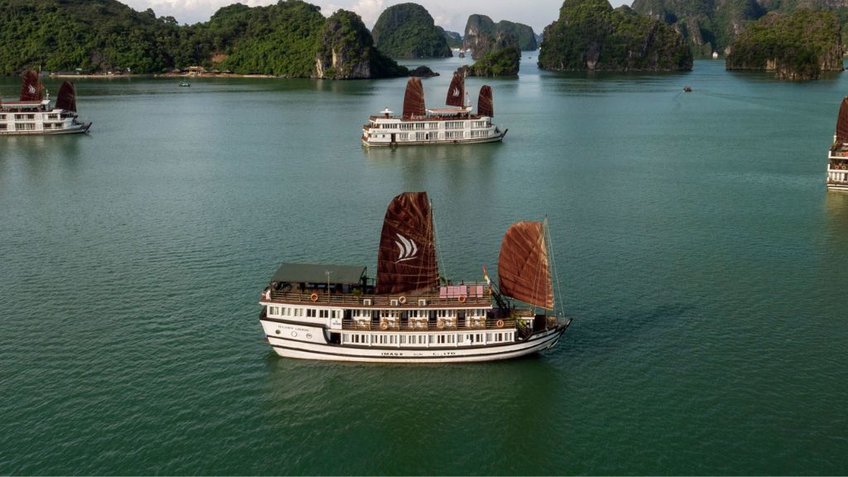 Du thuyền Mila