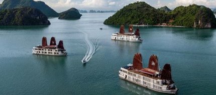 Du thuyền Mila trên vịnh Hạ Long