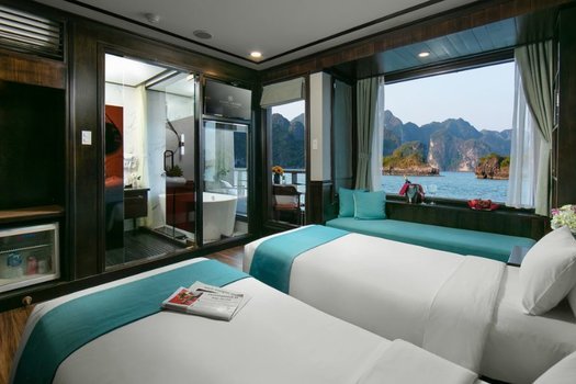 Family Premium Deluxe (cho 4 người lớn)