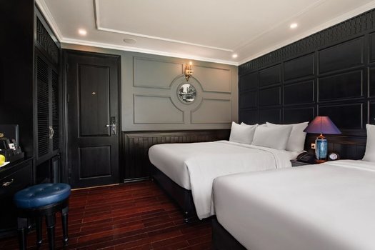 Luxury Balcony Suite - Family VIP