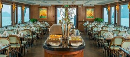 Không gian nhà hàng