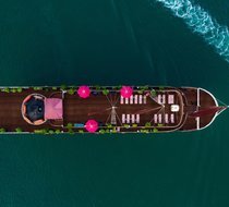 Sundeck rộng lớn