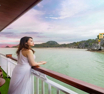 Check In Bên Ban Công Tàu (Nguồn:@CalypsoCruise)