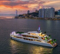 Du thuyền Catherine Dinner Cruise