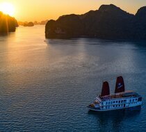 Du thuyền Heritage Line Violet