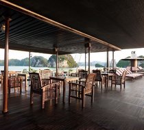 Khu vực Sundeck rộng rãi