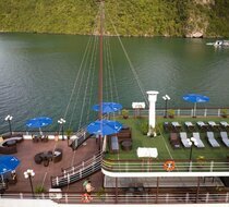 Du thuyền hiện đại, rộng rãi