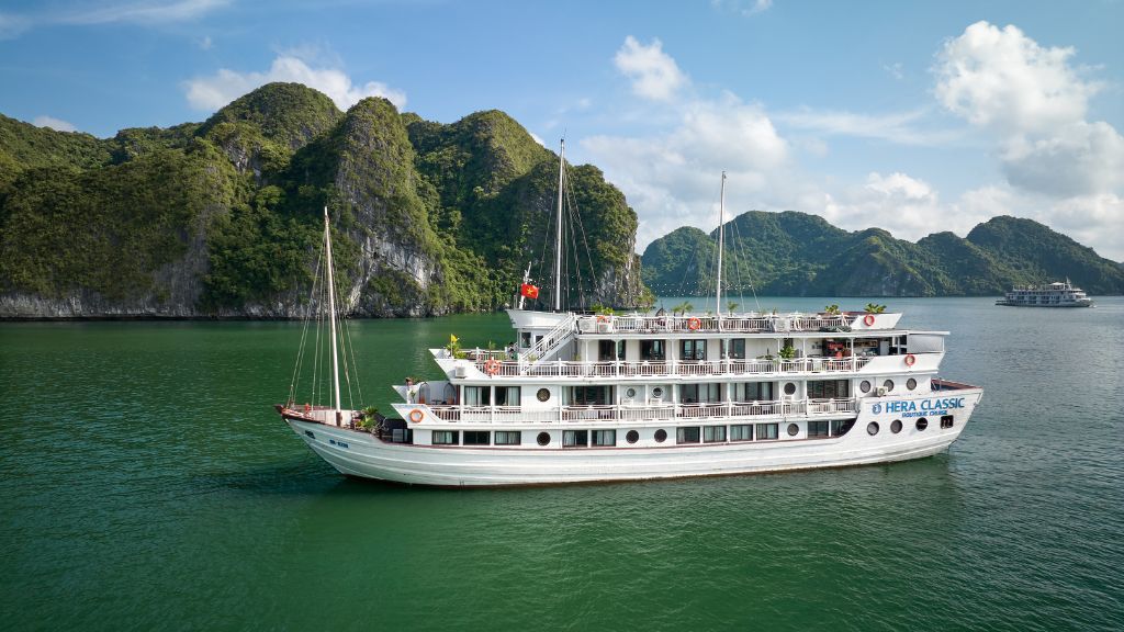 Du thuyền Hera Classic Boutique Cruise