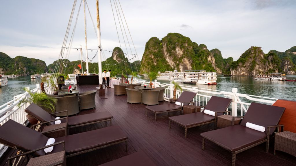 Sundeck rộng rãi