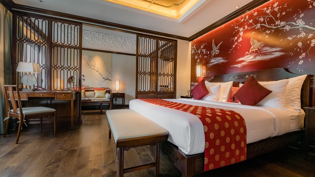 Phòng Regent Suite với không gian san trọng