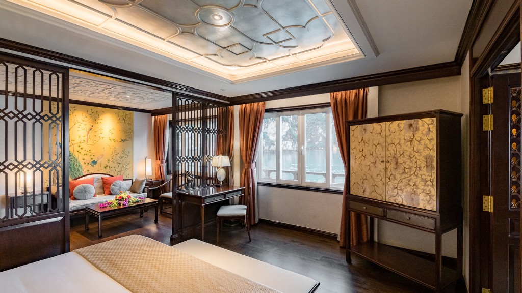 Toàn cảnh phòng Regent Suite