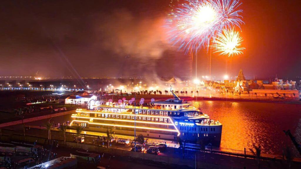 Màn pháo hoa rực rỡ độc quyền