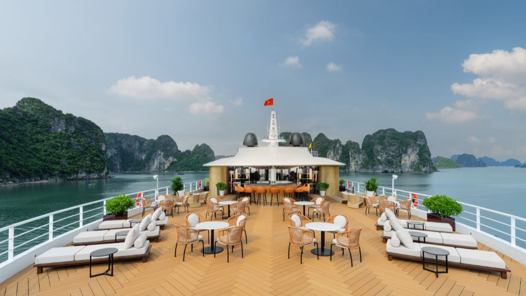 Khu vực sundeck rộng rãi