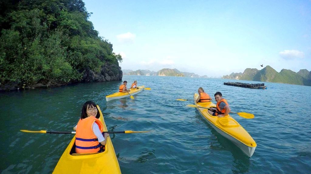 Trải nghiệm chèo kayak