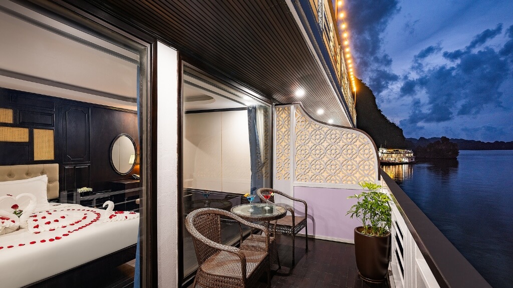 Ban công hạng phòng Triple suite