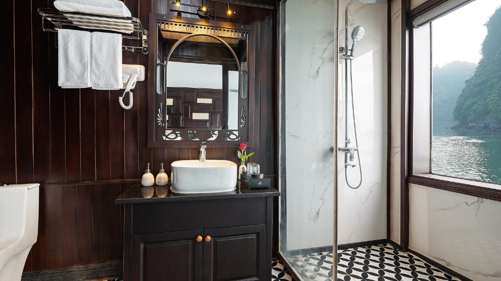 Phòng tắm hạng Junior suite